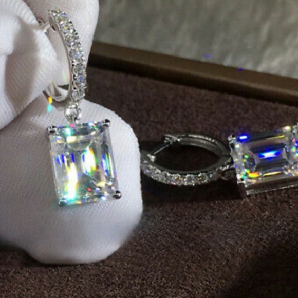 NEW Sterling silver Diamond Earrings - Picture 4 of 5